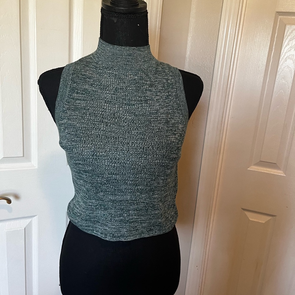 H&M blue knitted sleeveless top